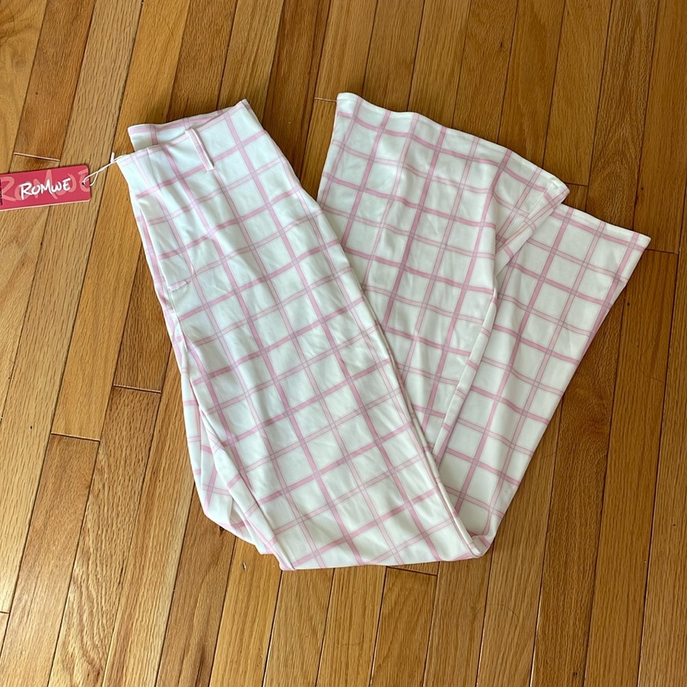 NWT Romwe Patterned Flare Pants